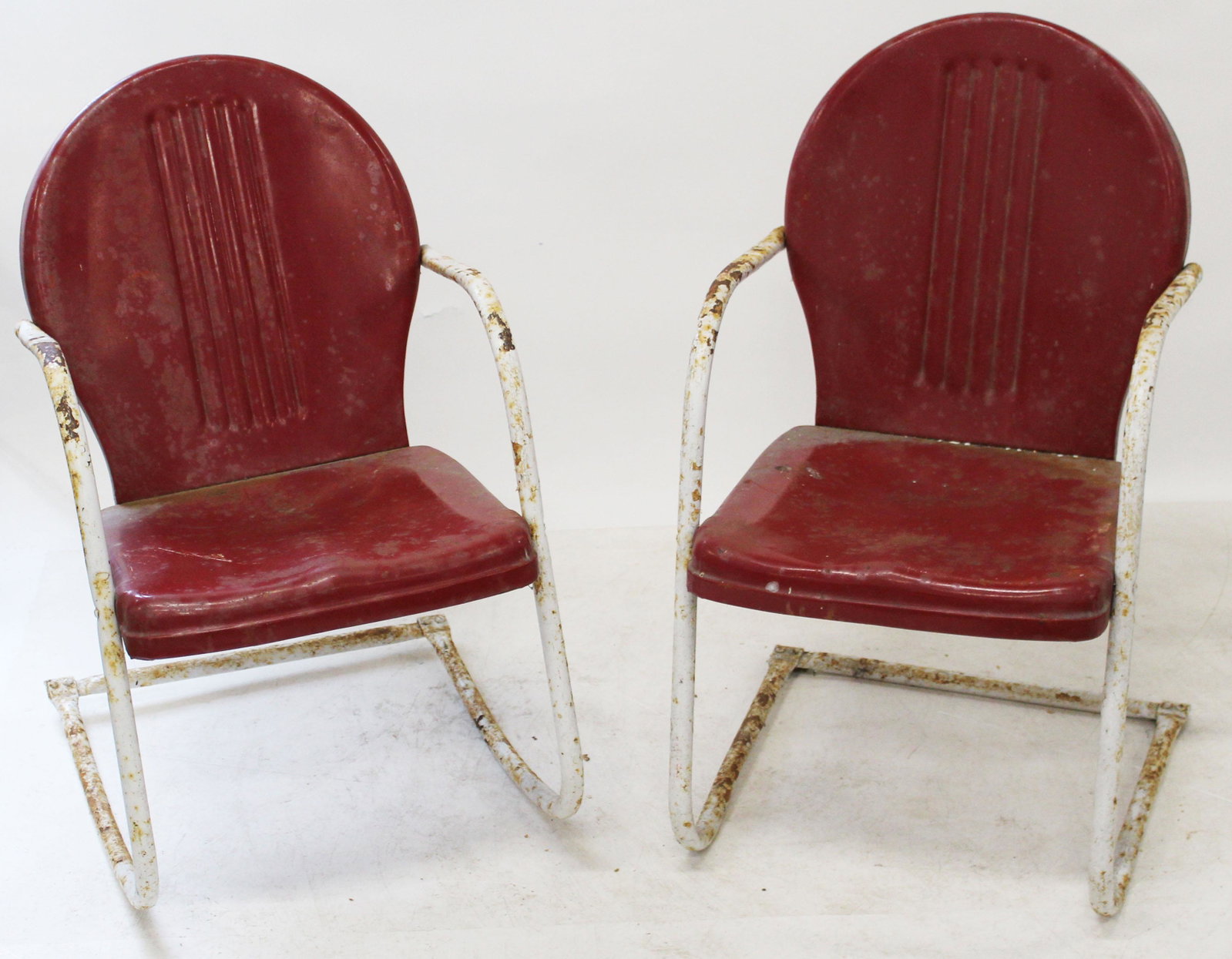 Pair of 1950's Spring Steel Lawn/ Motel Chairs: Pair of 1950's Spring Steel Lawn/Motel Chairs one is a rocker