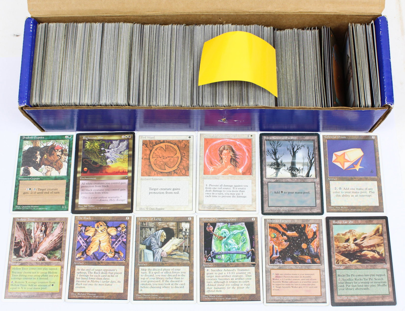 1995 Magic The Gathering Magic Cards: 1995 Magic the Gathering Deckmaster magic cards (est 800 pcs), including Circle of Protection: Red, Red Ward, etc