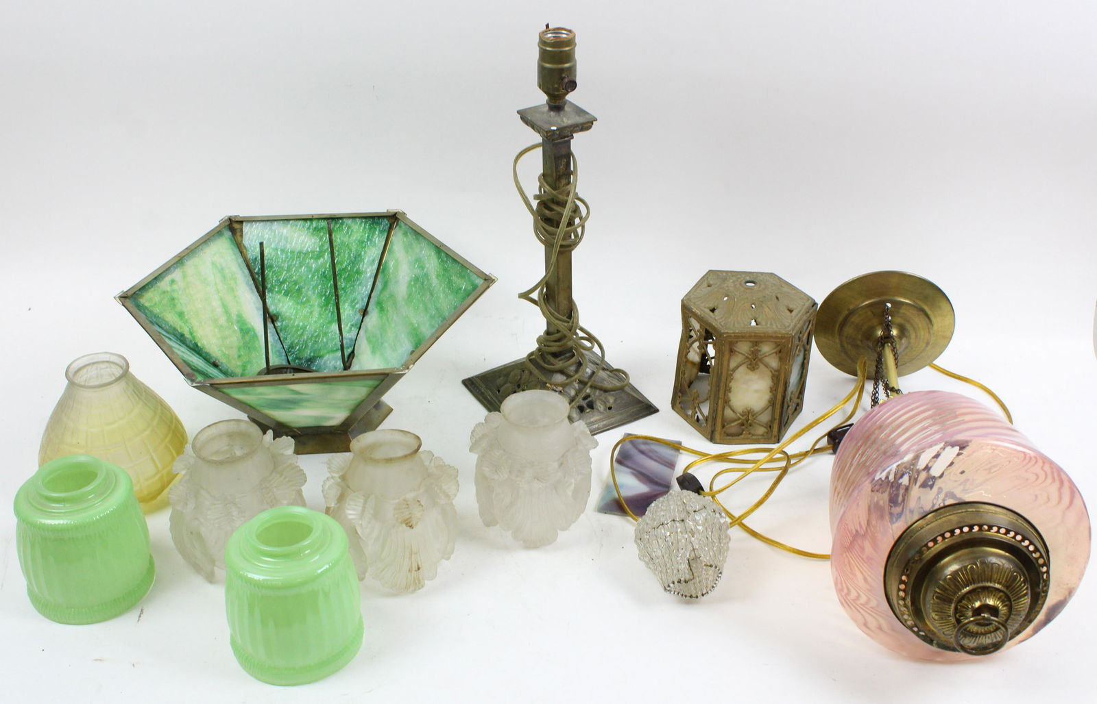 Lot of Vintage Lighting and Lamp Parts (1 of 2)