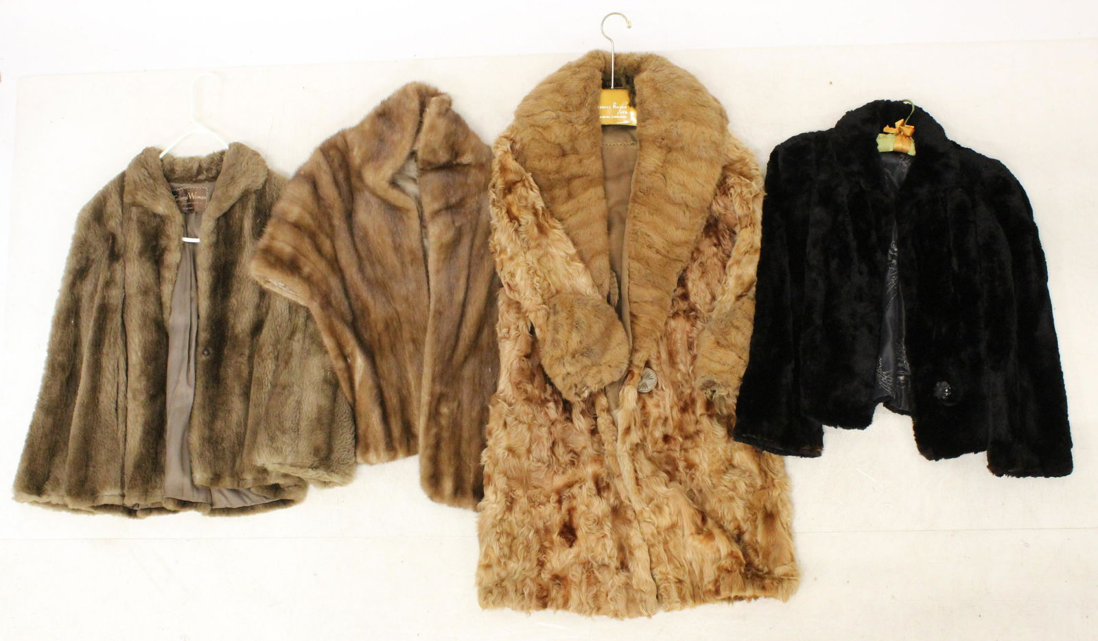 3 Vintage Fur Coats & Fur Stole (1 of 3)