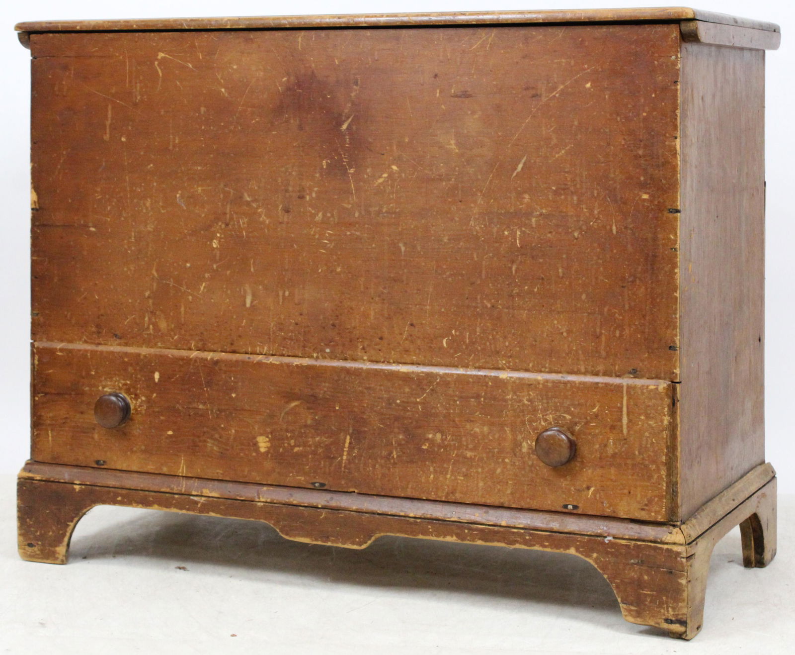 18th c Lift Top One Drawer Blanket Chest (1 of 5)