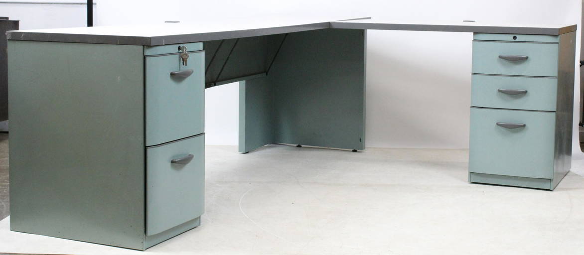 Knoll Dividend Industrial "l" Shaped Desk