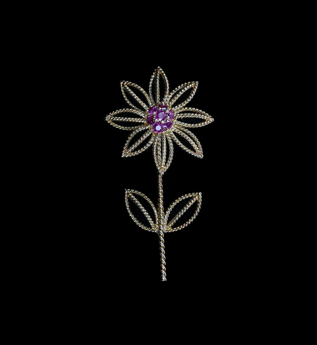 Tiffany 18k & Ruby Flower Pin (1 of 2)