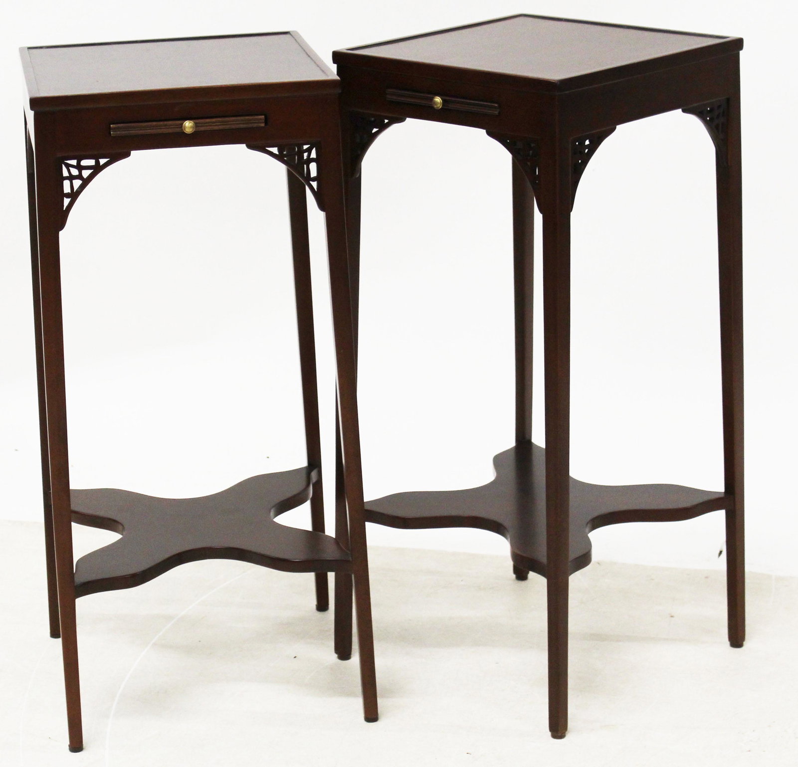 Pair of Scully and Scully Mahogany Stands: Pair of Scully and Scully Mahogany Stands 12 x 12 x 27"