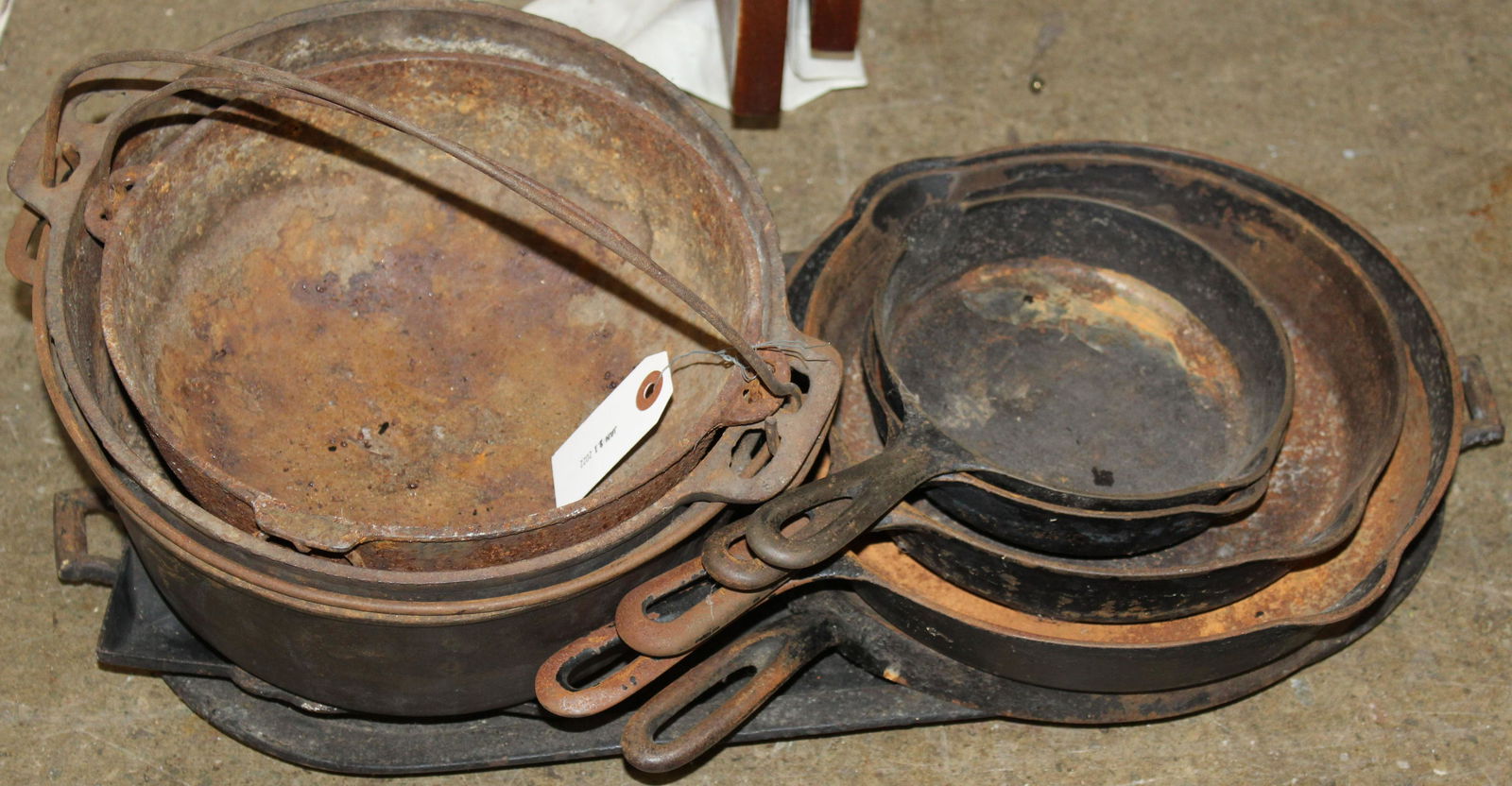 Lot of 10 pcs. of Cast Iron Cookware (1 of 2)