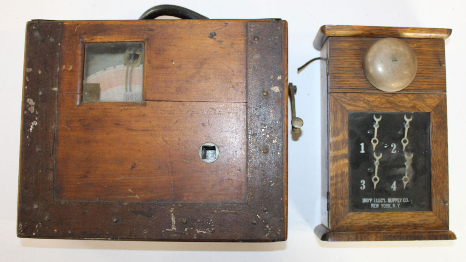 Pigeon Racing Timer and Oak Annunciator (1 of 1)