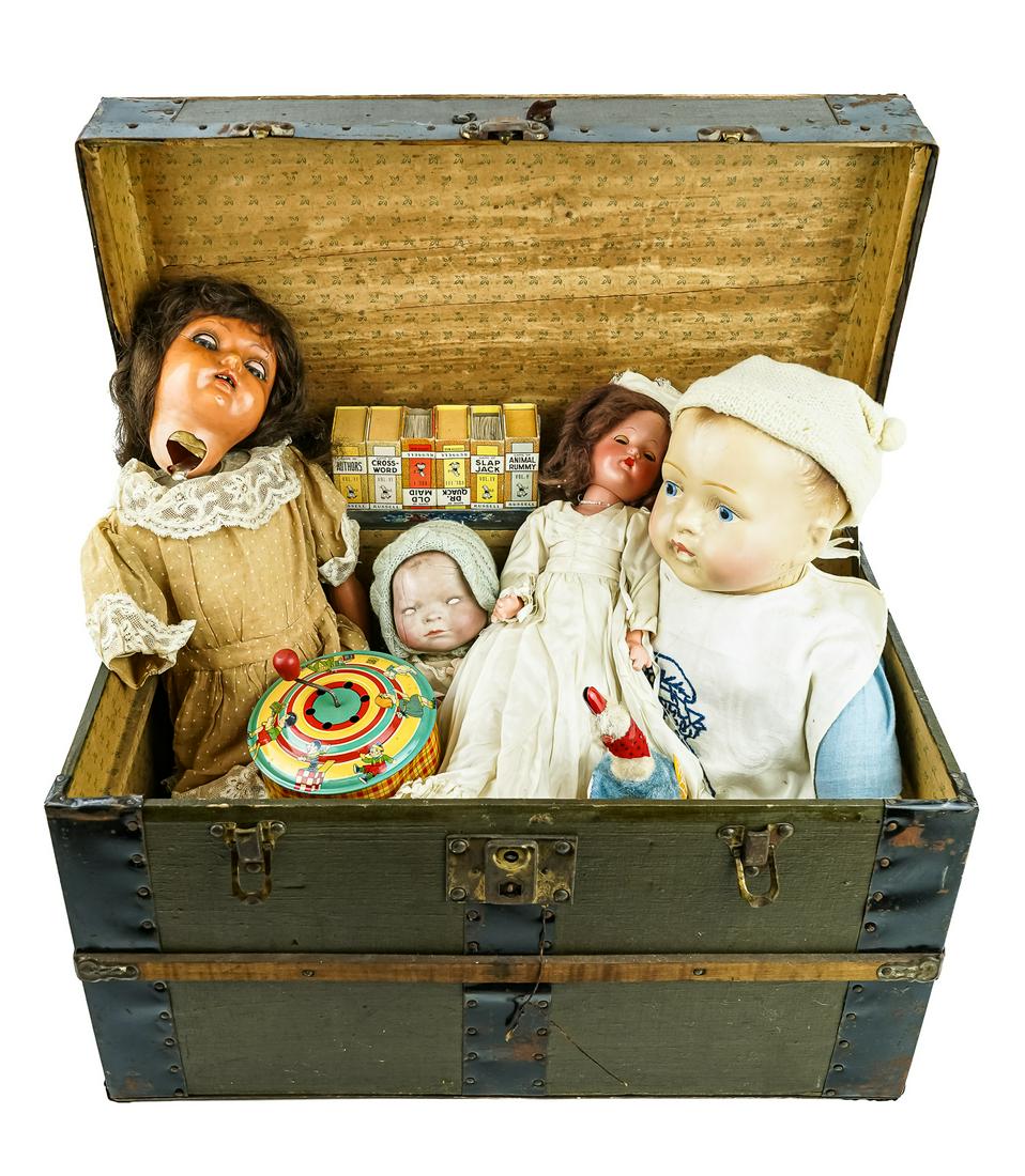 Doll Trunk, Dolls, Toys: Doll trunk, large composition doll, Effanbee Suzanne composition doll, wind-up goose, crank music box, etc, trunk 20" x 12" x 12"