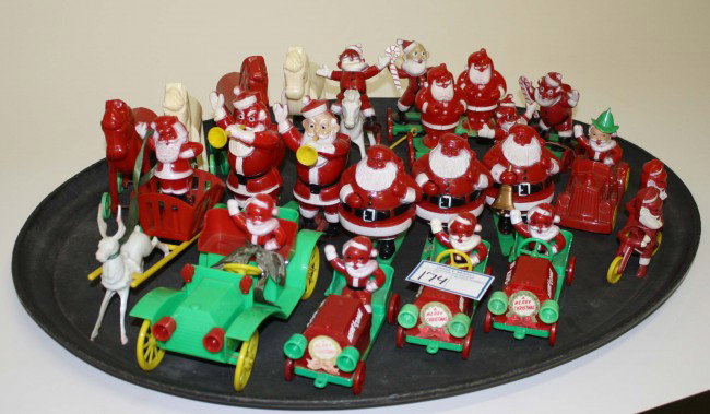 23 Rosbro hard plastic Christmas themed figures to: 23 Rosbro hard plastic Christmas themed figures toys and candy containers