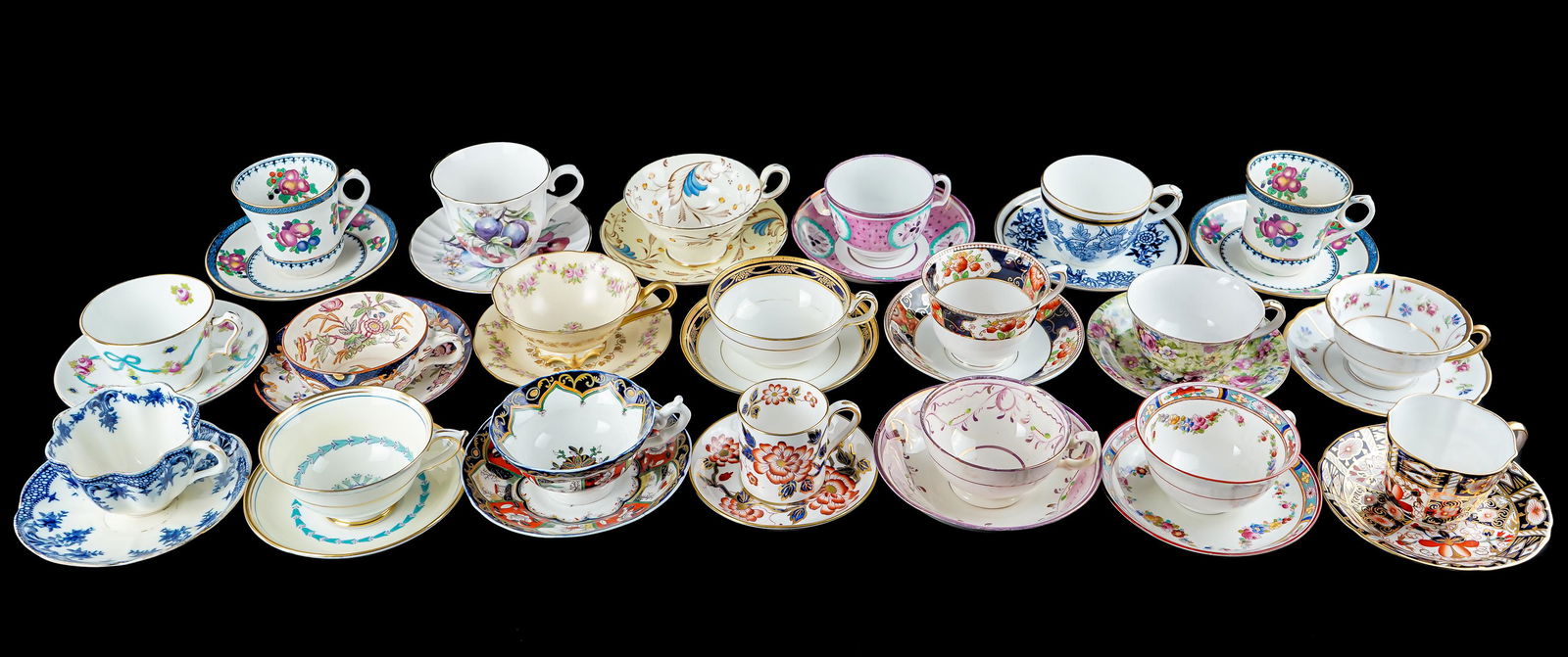 Collection of 20 Teacups incl. Royal Crown Derby (1 of 4)