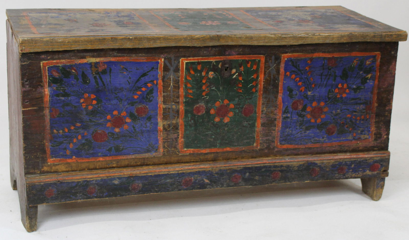 Continental Boot Jack Blanket Box (1 of 5)