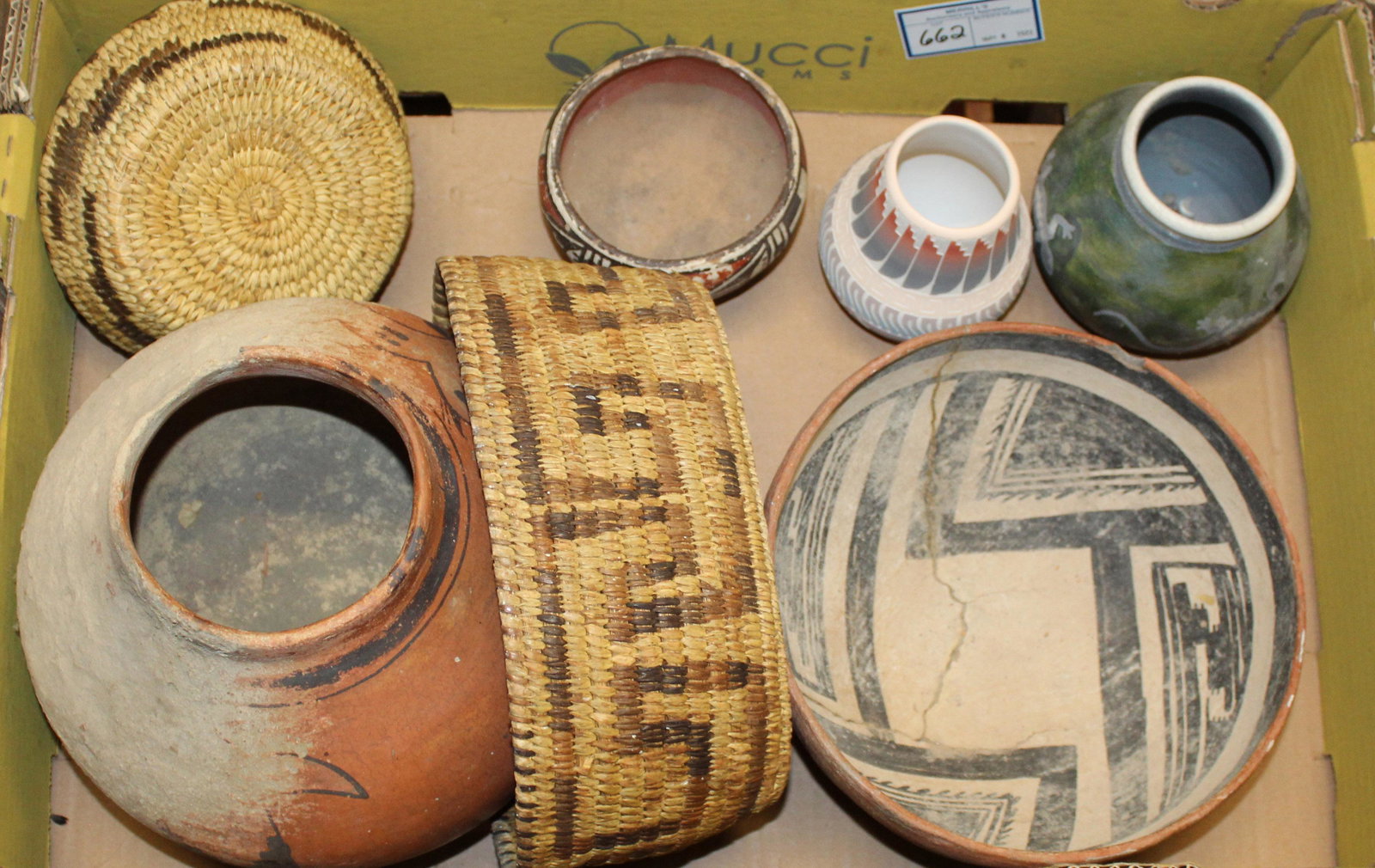 Native American Pottery, Baskets (1 of 4)