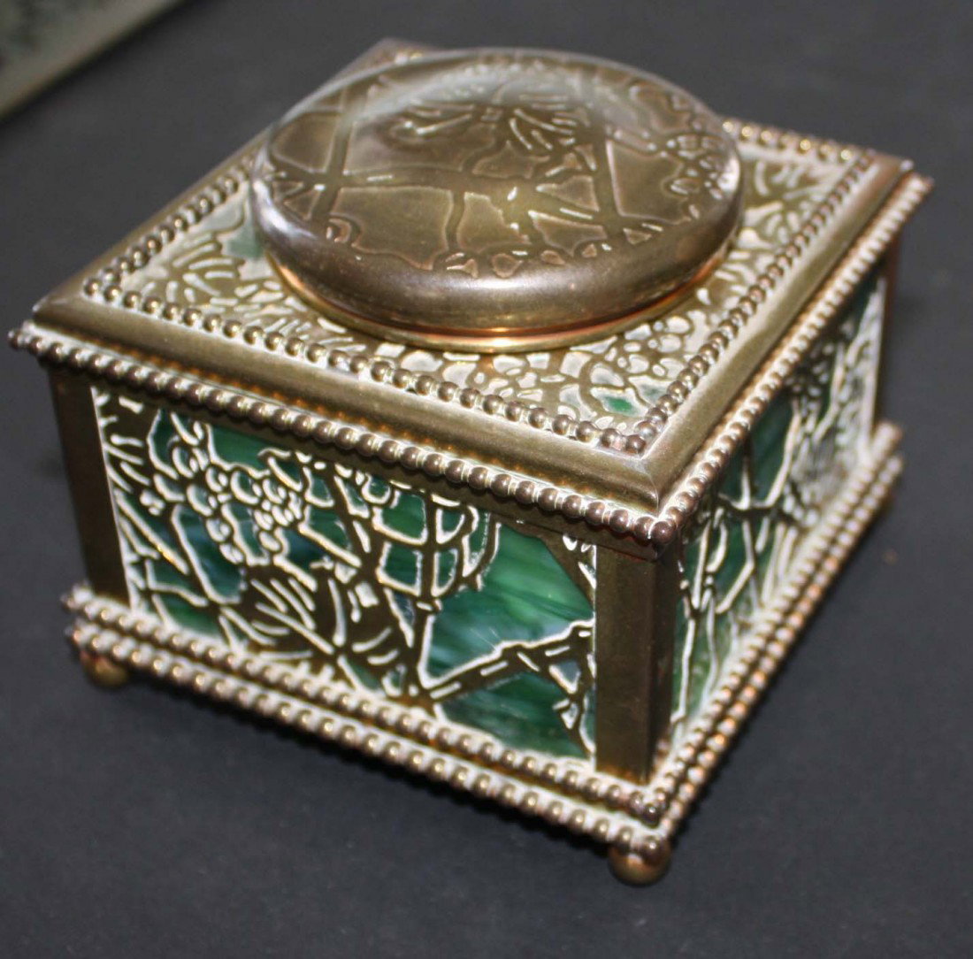 Tiffany studios Grapevine glass inkwell: Tiffany studios Grapevine glass inkwell