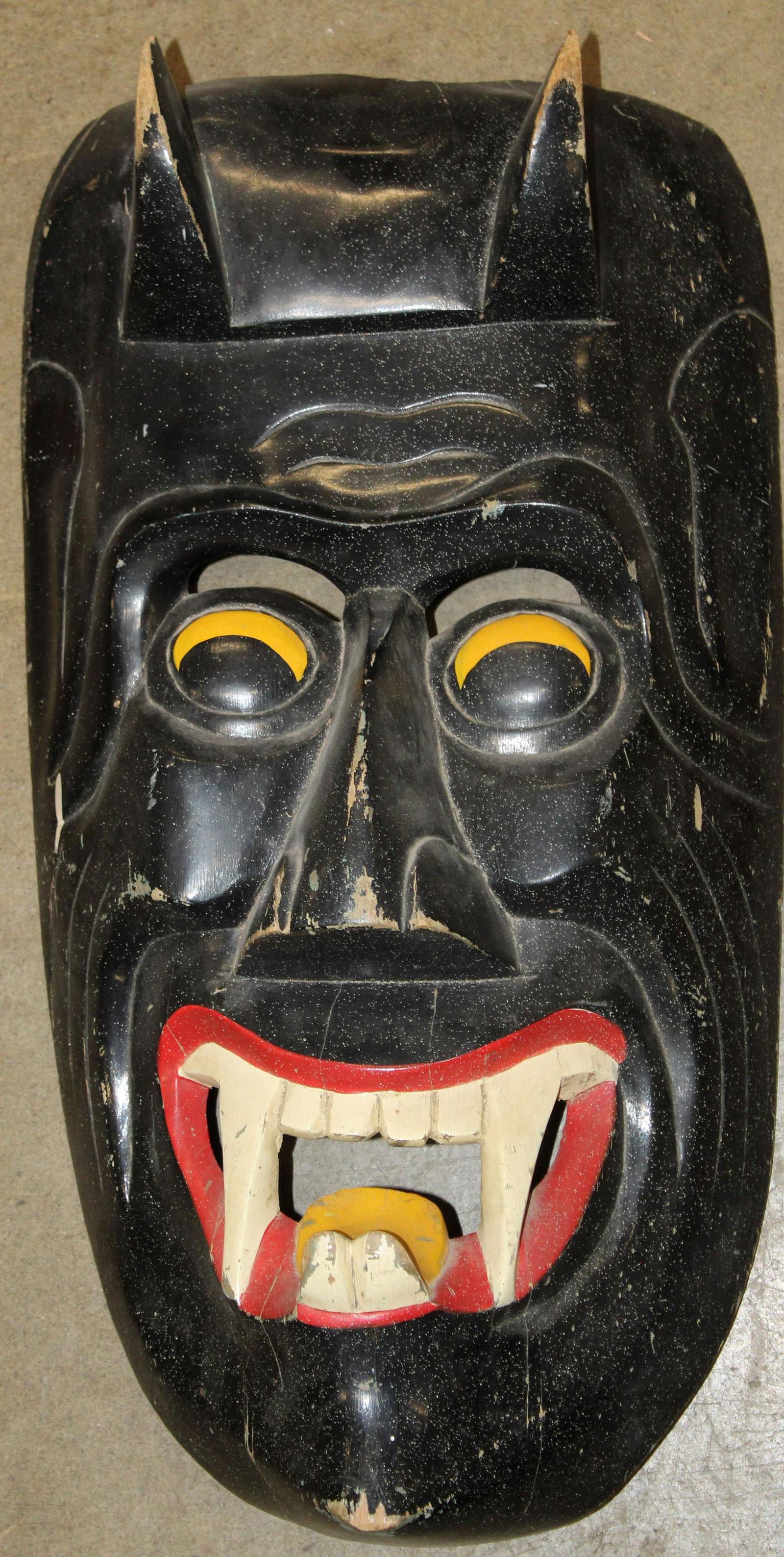 Indonesian School Dance Mask (1 of 3)