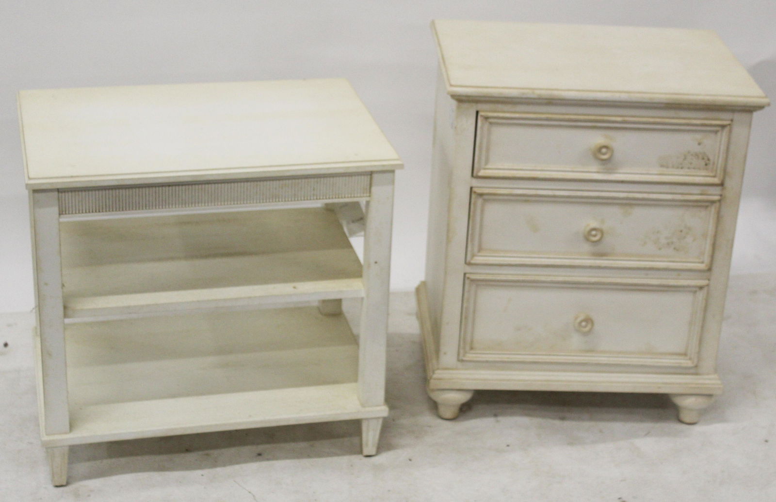 Ethan Allen Wesley Table & Chest (1 of 2)