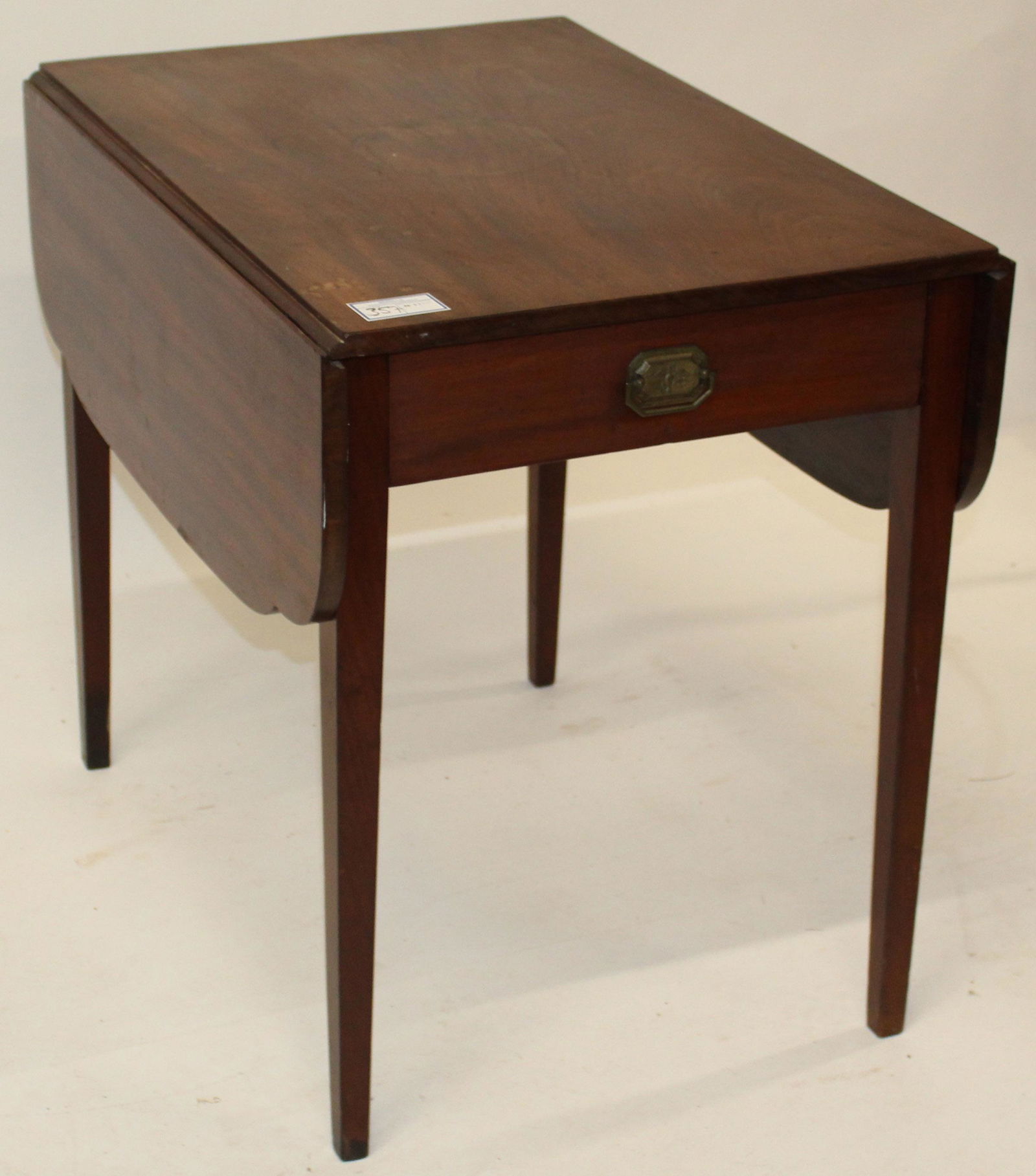 19th c Hepplewhite Mahogany Pembroke table (1 of 3)