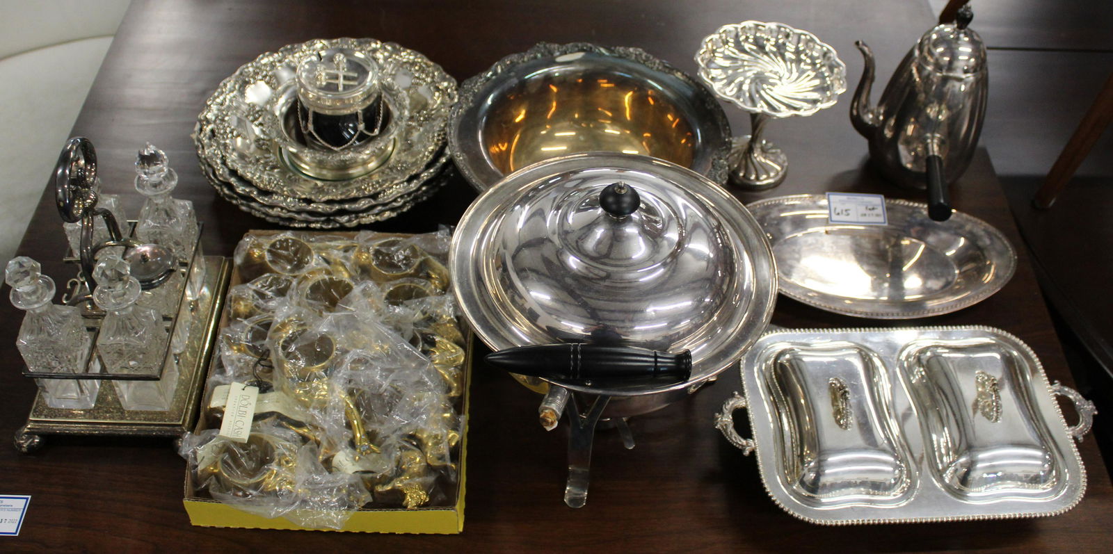 Large Group of Silverplated Tableware, Napkin Rings (1 of 1)