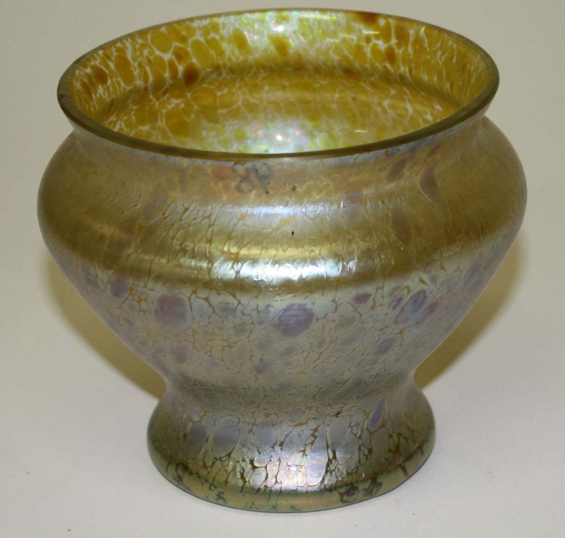 Loetz open bowl marked with two arrows and four sta: Loetz open bowl marked with two arrows and four stars