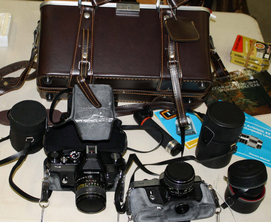 two Sears 1000 MX and 1000MXB 35mm Cameras with le: two Sears 1000 MX and 1000MXB 35mm Cameras with lenses and cases