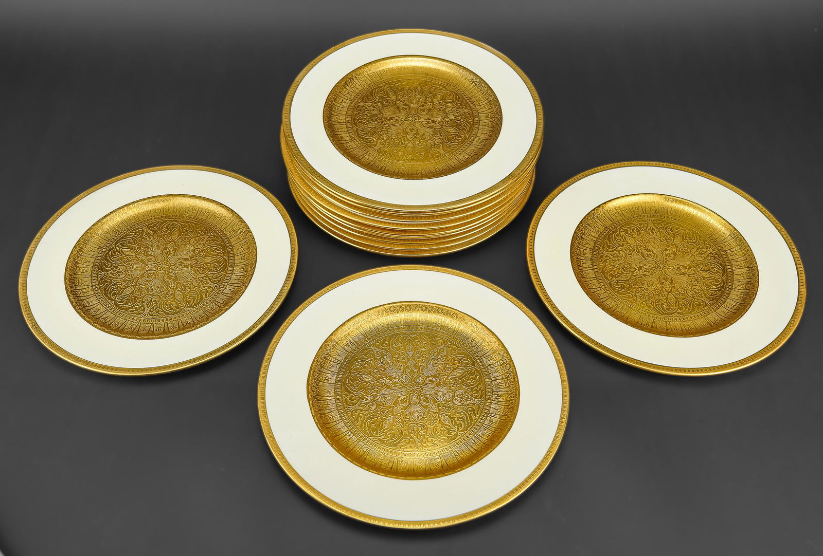 12 Crescent Gold Encrusted Dinner Plates (1 of 4)
