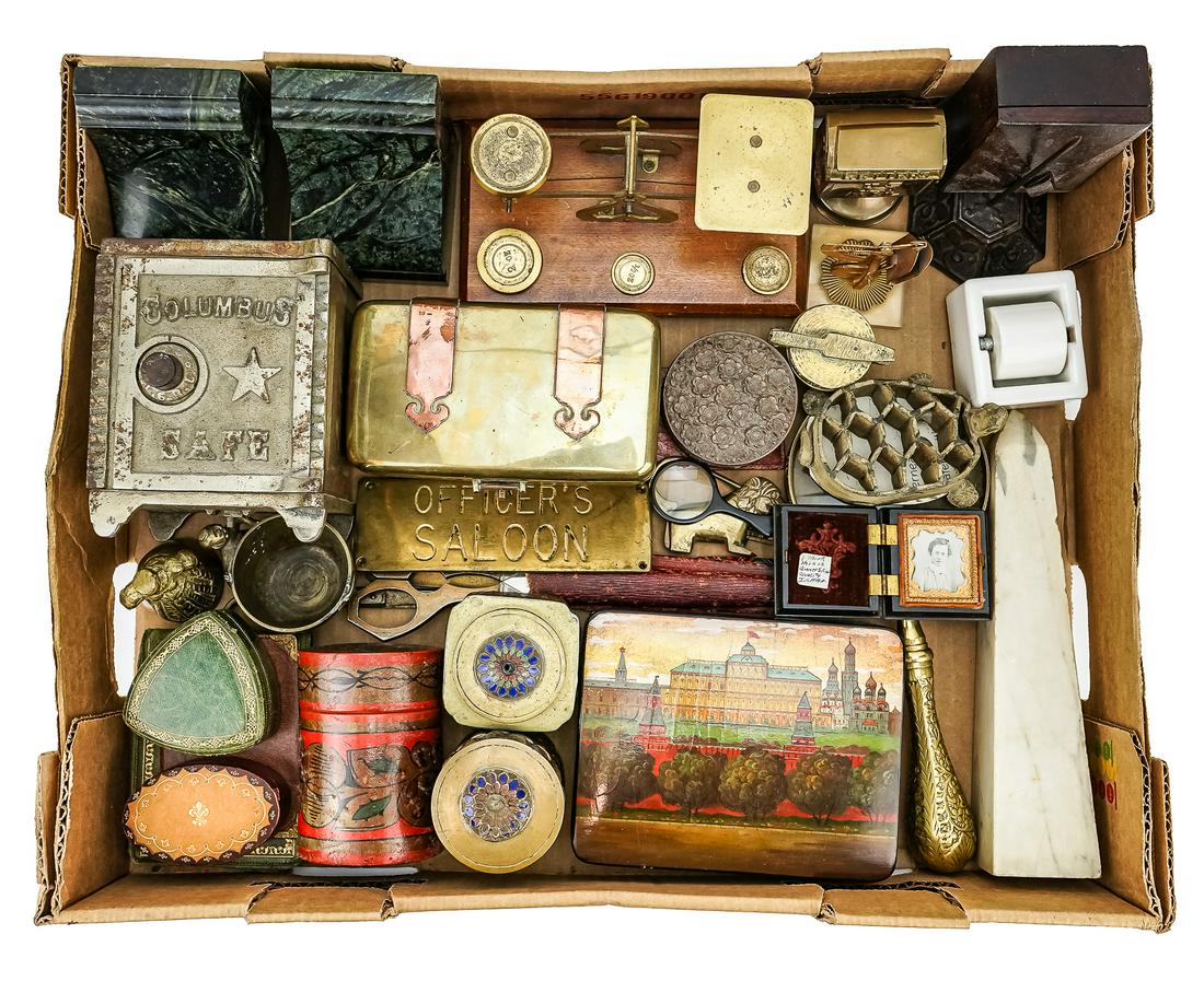 Desk Items, Safe Bank, Decorative Accessories (1 of 1)