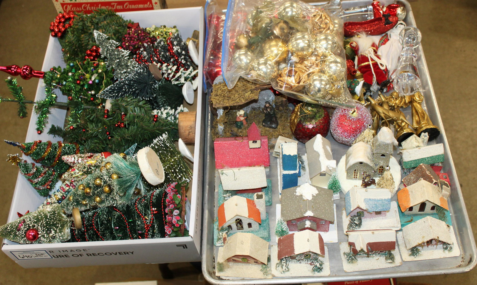 Vintage Christmas decor Incl. Mica Houses (1 of 1)