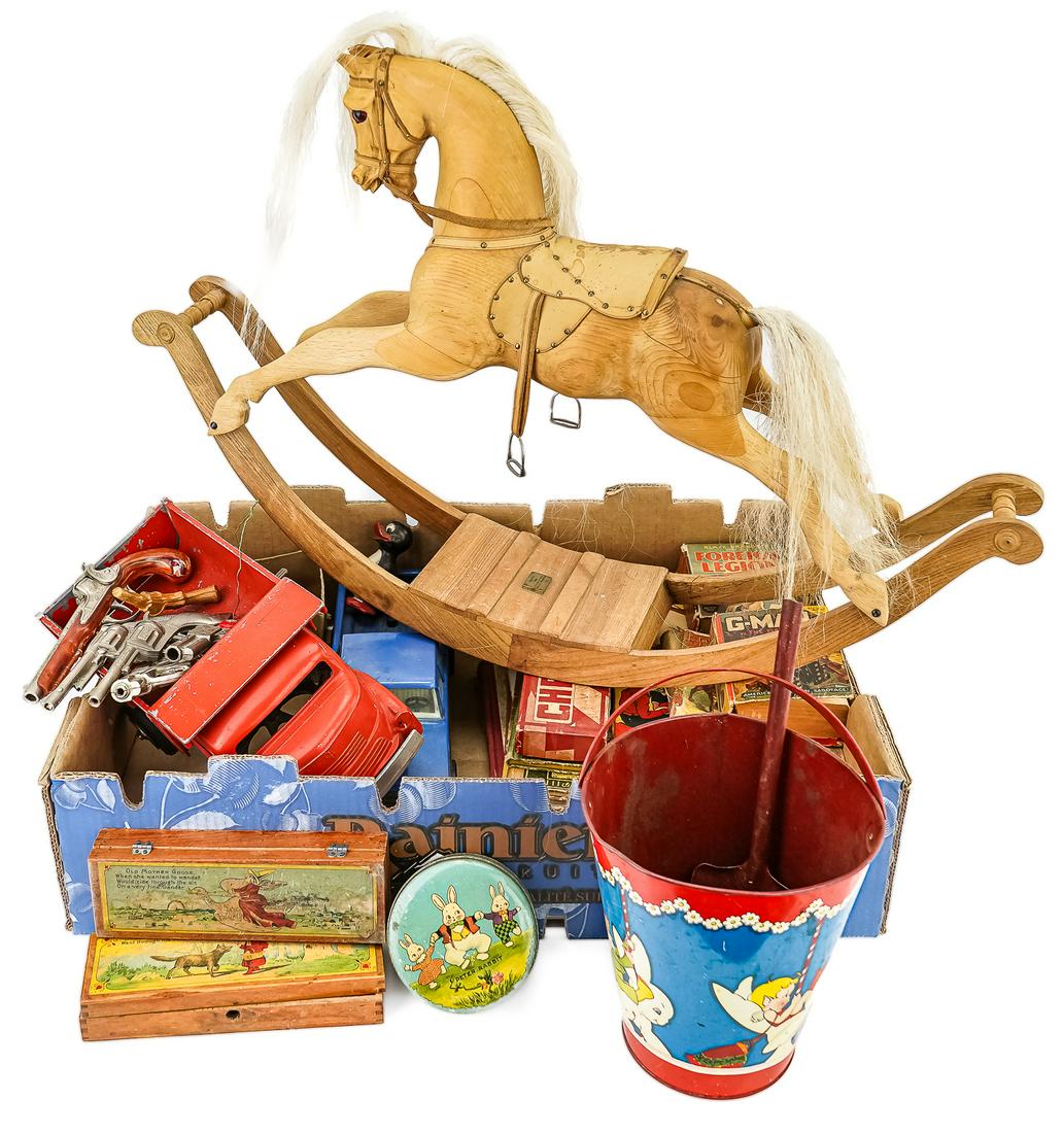 Lot of Youth Culture Toys and Ephemera (1 of 2)