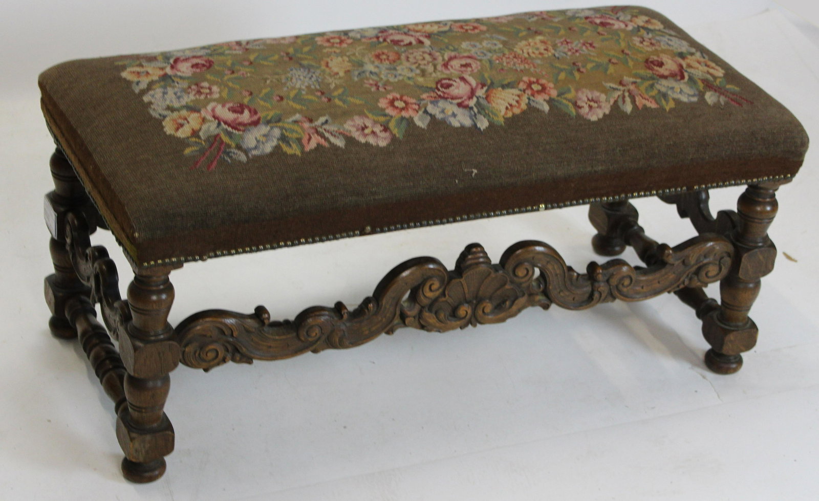 Gothic Revival Window seat (1 of 3)