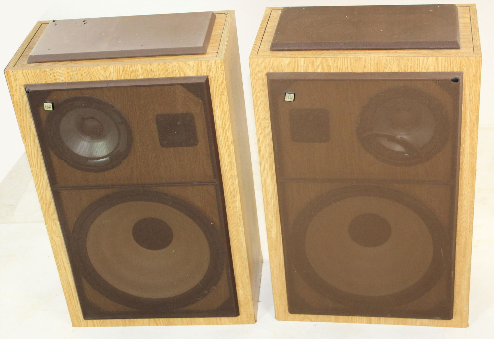 Pair of BSR DR1550 Loudspeakers (1 of 4)