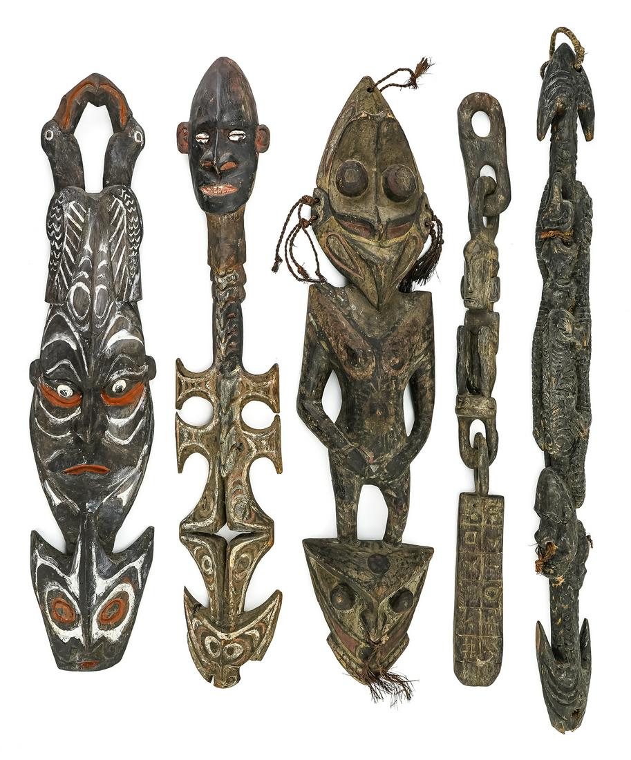 Hanging Papuan Hooks (1 of 3)