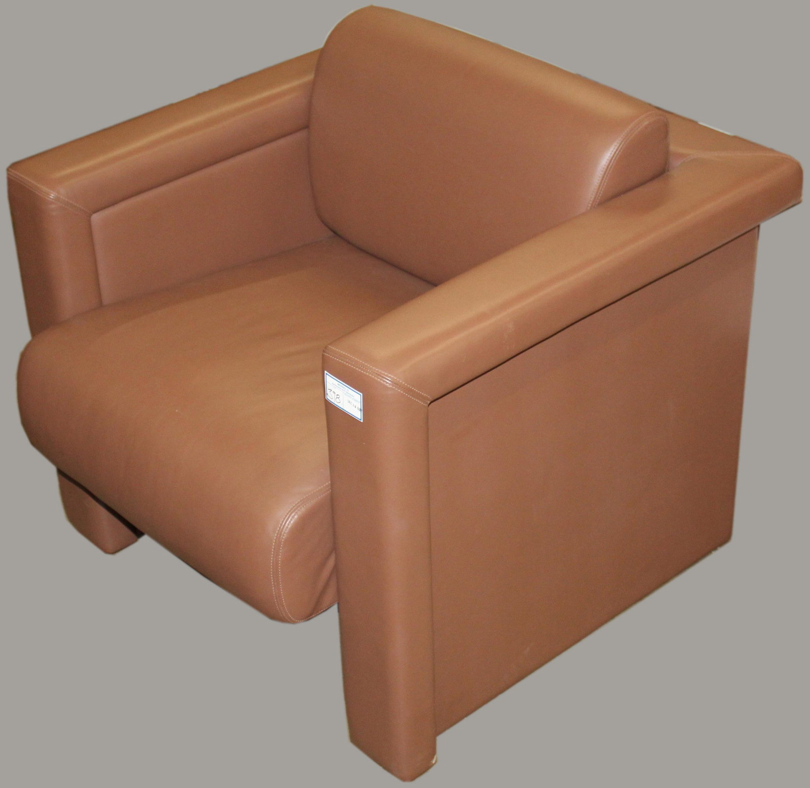 Charles Pfister for Knoll Brown Leather Club Chair: Charles Pfister For Knoll Furniture brown leather club chair.