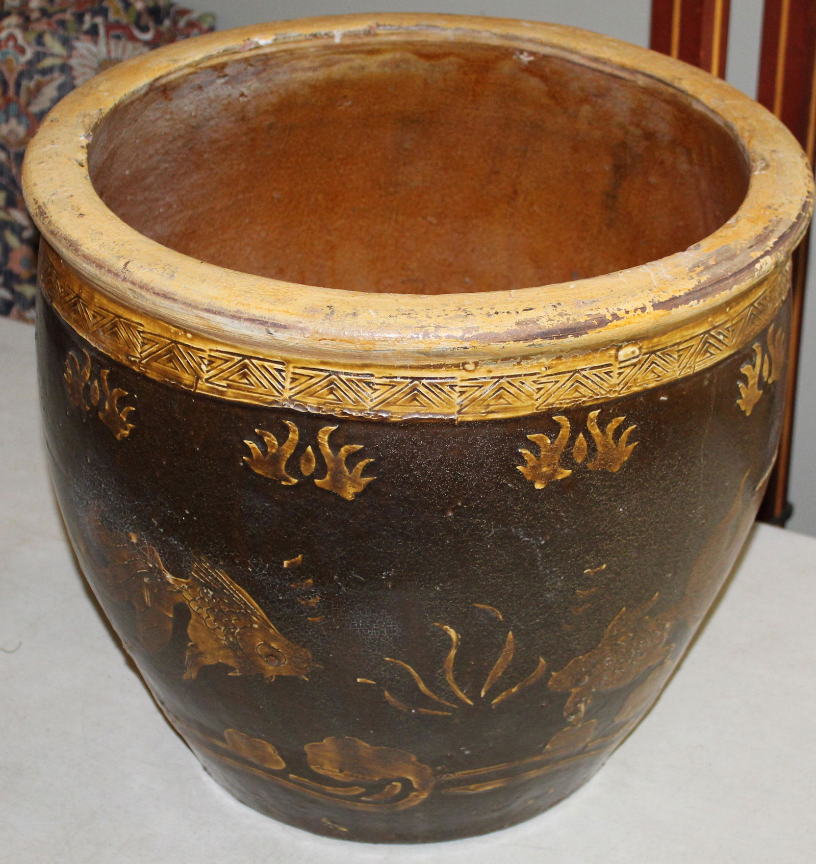 Large Chinese Pot Decorated with Fish (1 of 1)