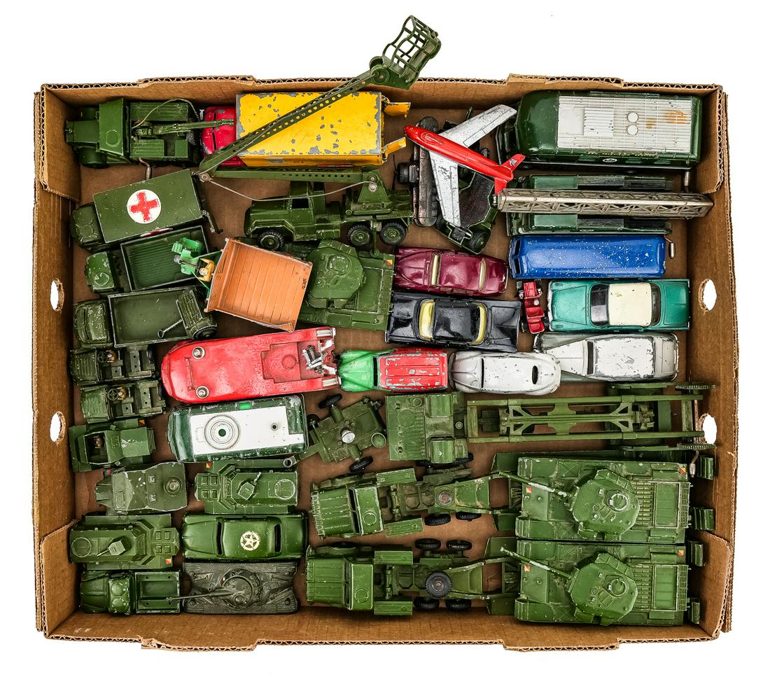 Dinky Toys Army Toys, Cars, Trucks (1 of 1)