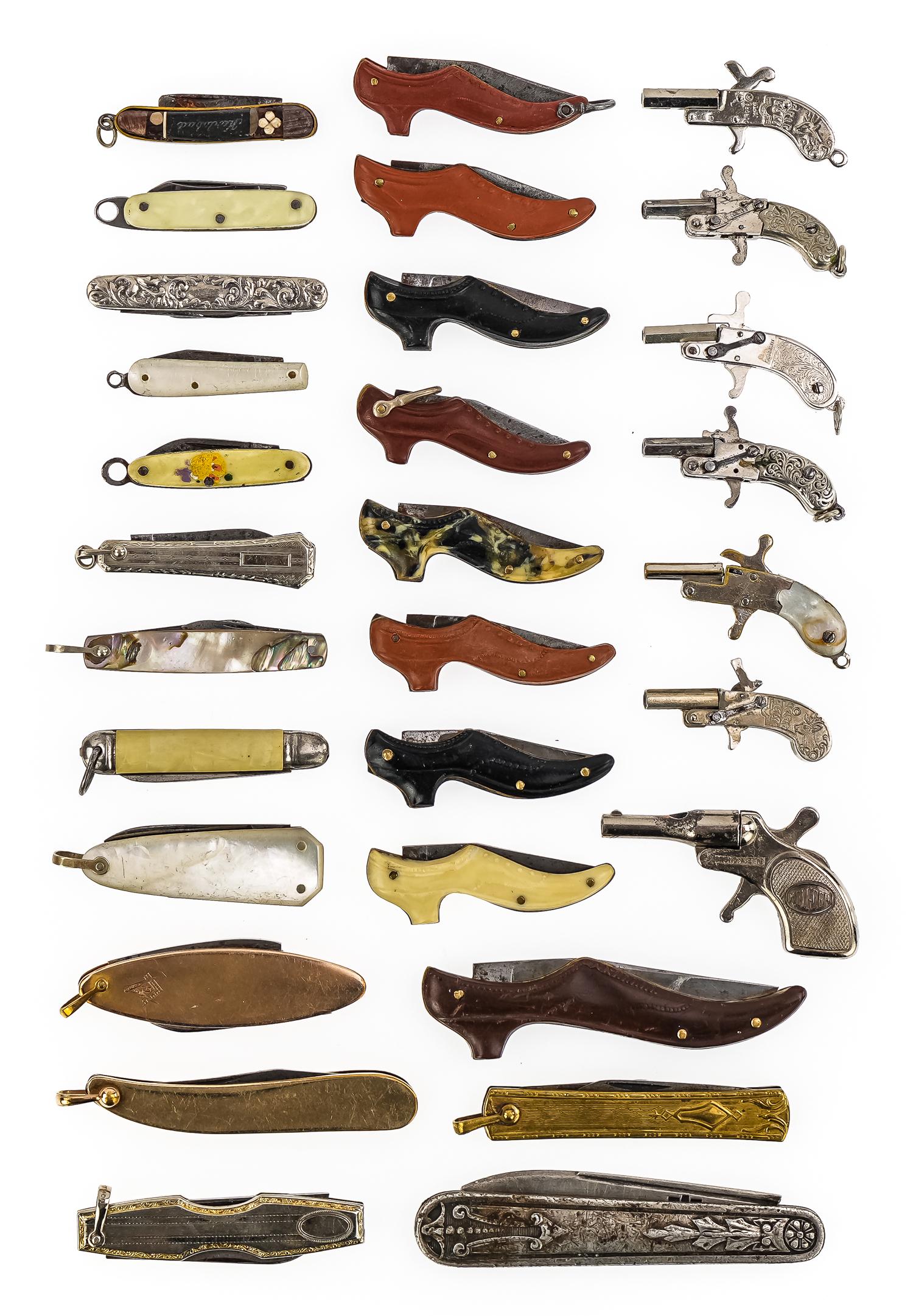 30 Small Figural Pocket Knives, Cap Guns (1 of 2)