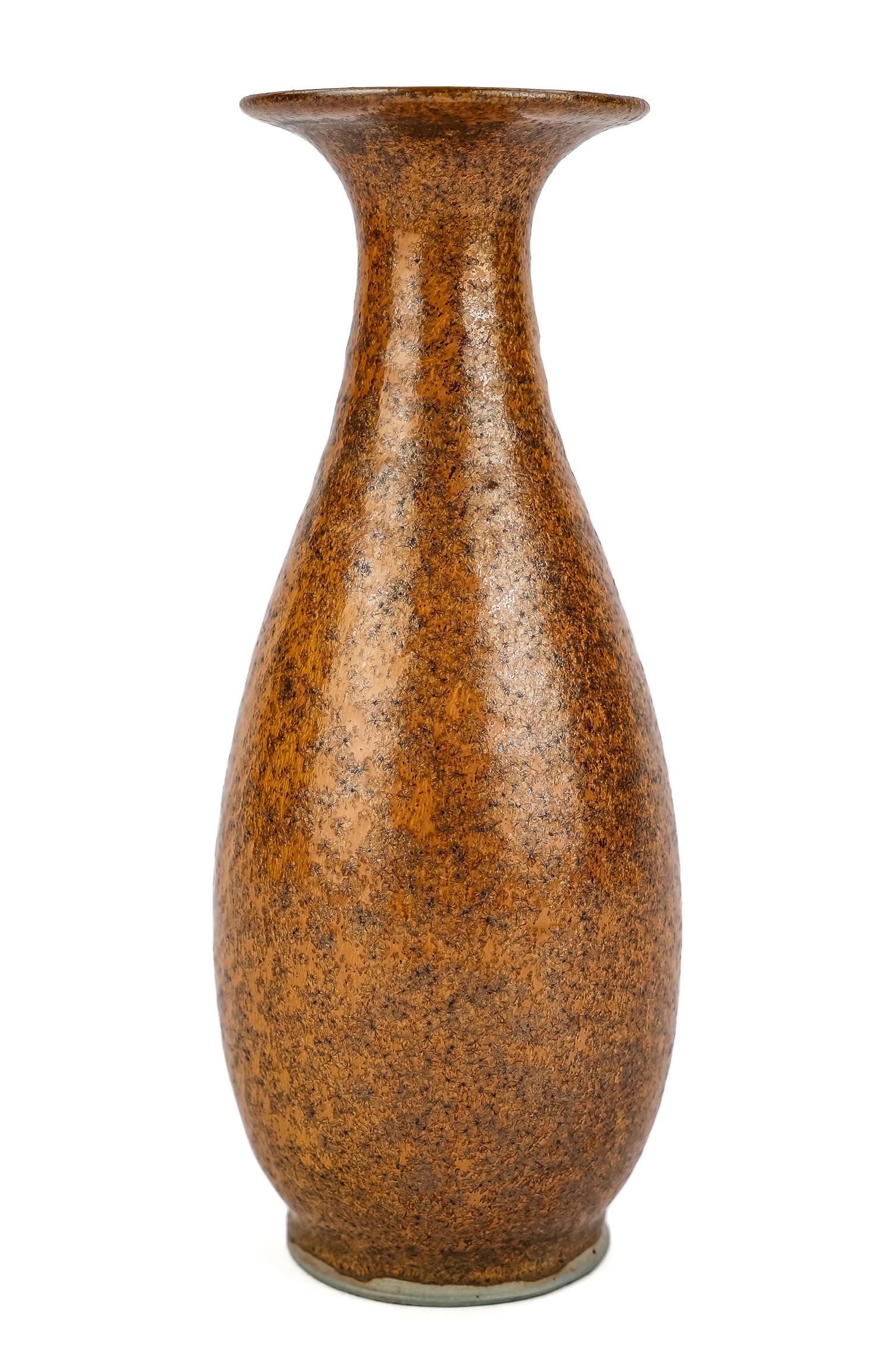 Brother Thomas Bezanson Vase: Brother Thomas Bezanson (Canadian/ American 1929-2007) vase, copper red on celadon glaze, signed on base, ht 7 1/4"