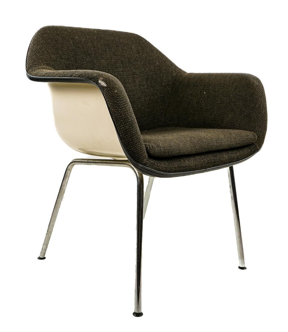 Charles and Ray Eames for Herman Miller Shell Chair: Charles and Ray Eames for Herman Miller upholstered shell chair.