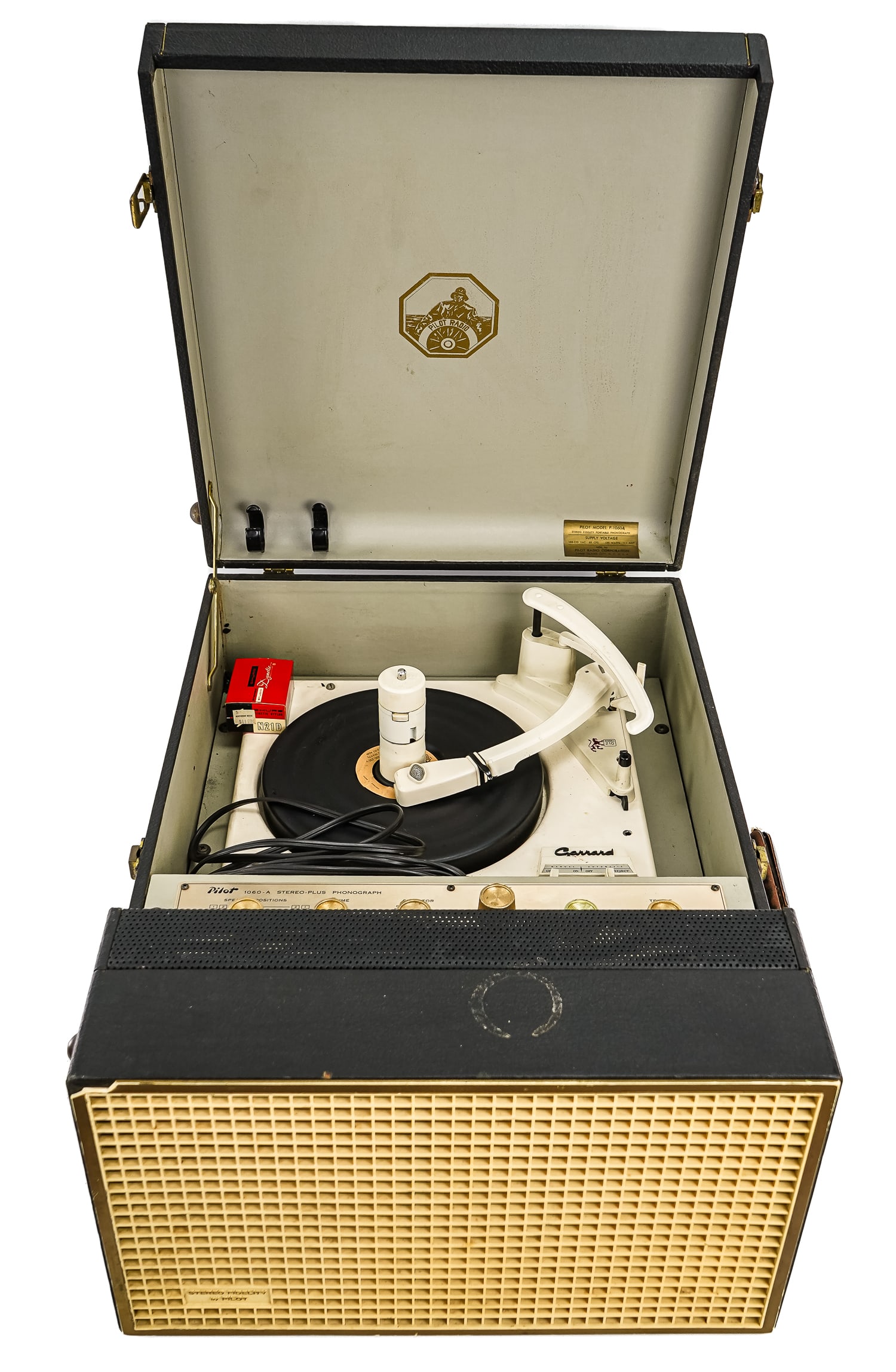 Pilot Model 1060A Portable Stereo (1 of 7)