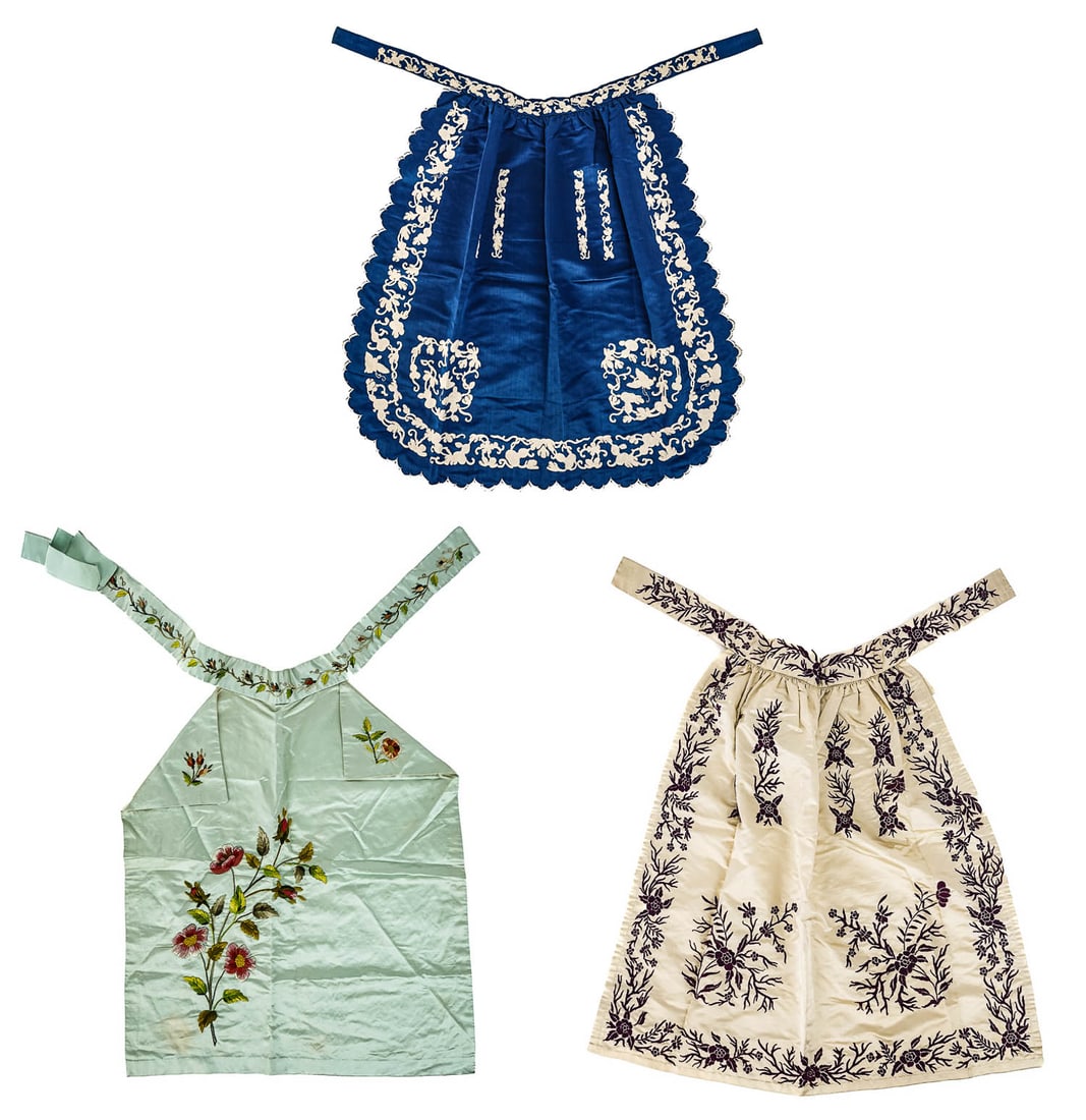 3 Chinese Silk Aprons (1 of 4)