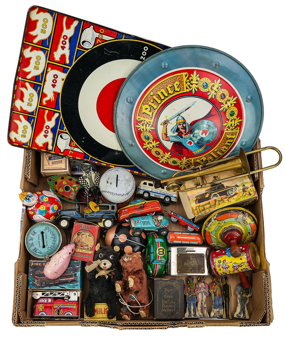 Vintage Tin Litho, Wind-Up Toys: Vintage tin litho, wind-up toys, including Japan with boxes, still banks, etc