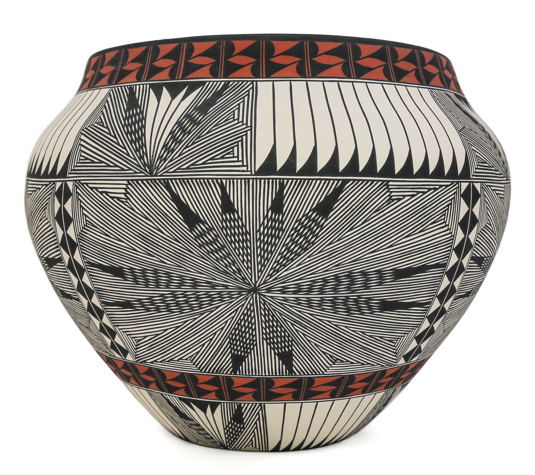Corinne Chino Acoma Pueblo Starburst Olla: Corrine Chino, Acoma Pueblo, New Mexico fine line "starburst" design olla, signed Chino in design on base, ht 9", diameter 11"