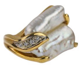 14k Diamond & Pearl Ring