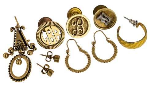 Group of Gold Jewelry