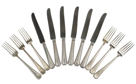 12 pcs. Wallace Sterling Silver Flatware