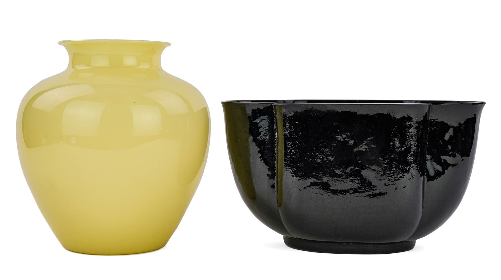 Steuben Ivory Glass Vase and Onyx Glass Vase (1 of 4)