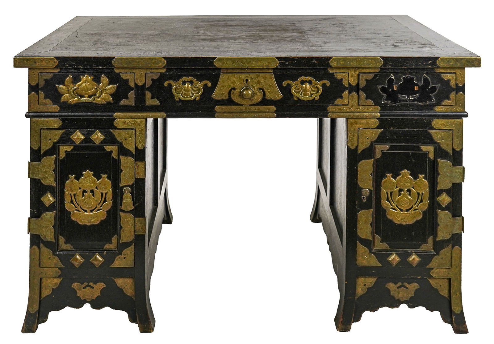 Late 19th c Chinosiere Kneehole desk (1 of 7)