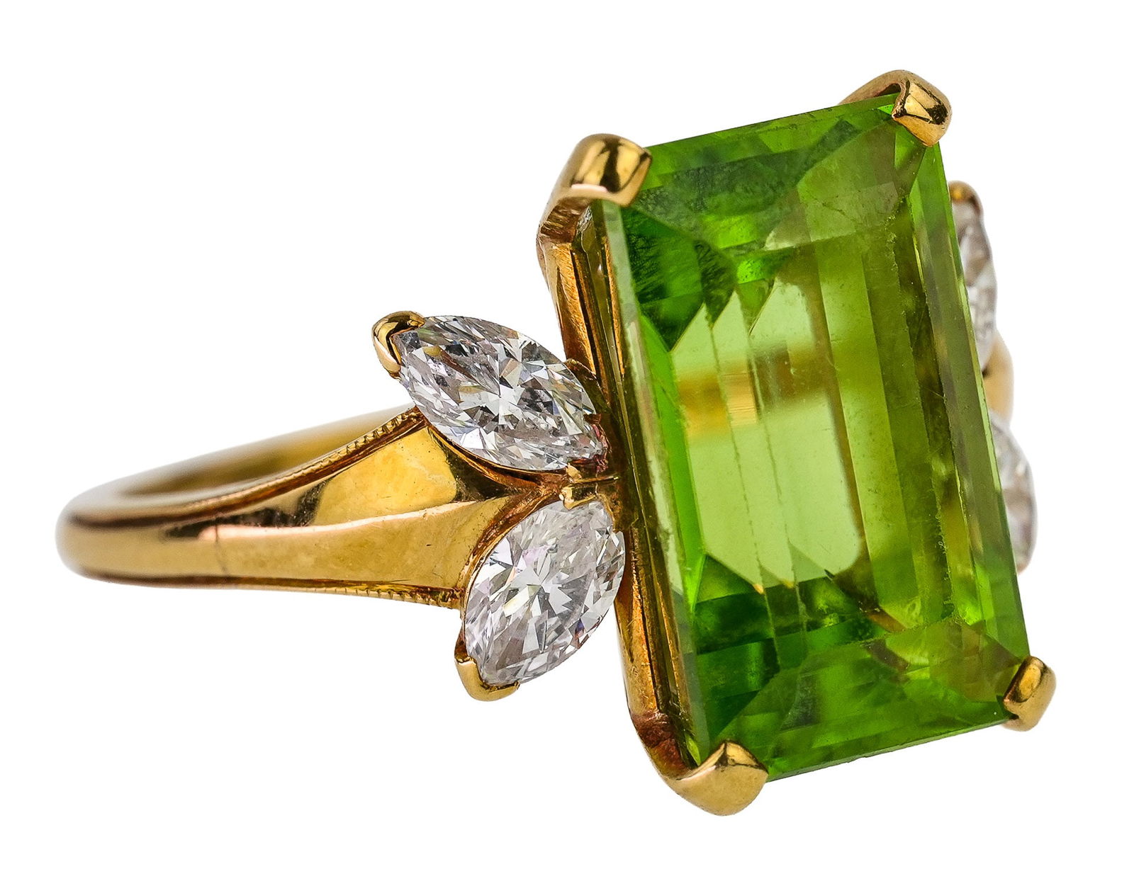 Raymond Yard Green Tourmaline & Diamond Ring (1 of 6)