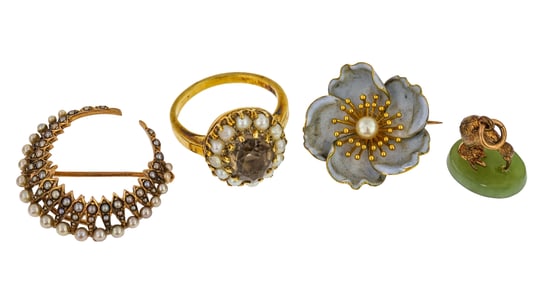 4 Pieces of Vintage Gold Jewelry