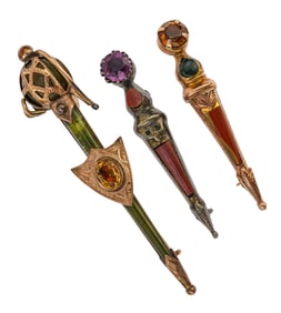 3 Scottish Pins