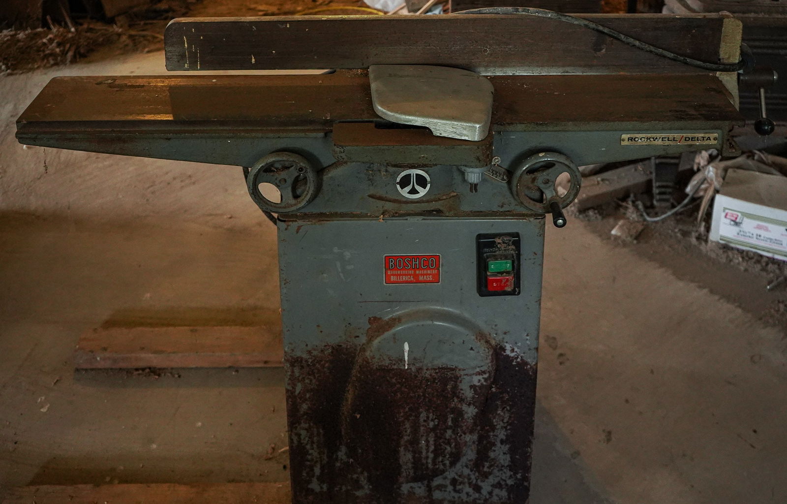 Rockwell Delta Woodworking Jointer Planer (1 of 3)