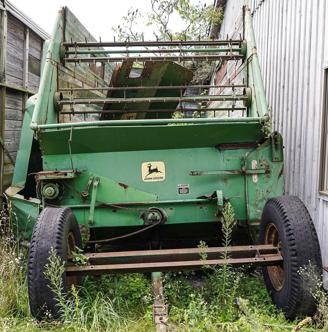 John Deere Forage Wagons (1 of 10)
