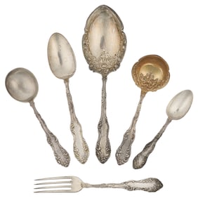 33 pcs. Towle Old English Sterling Flatware